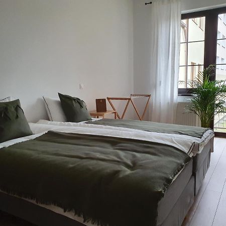 Chodzież Apartament Ovoc מראה חיצוני תמונה